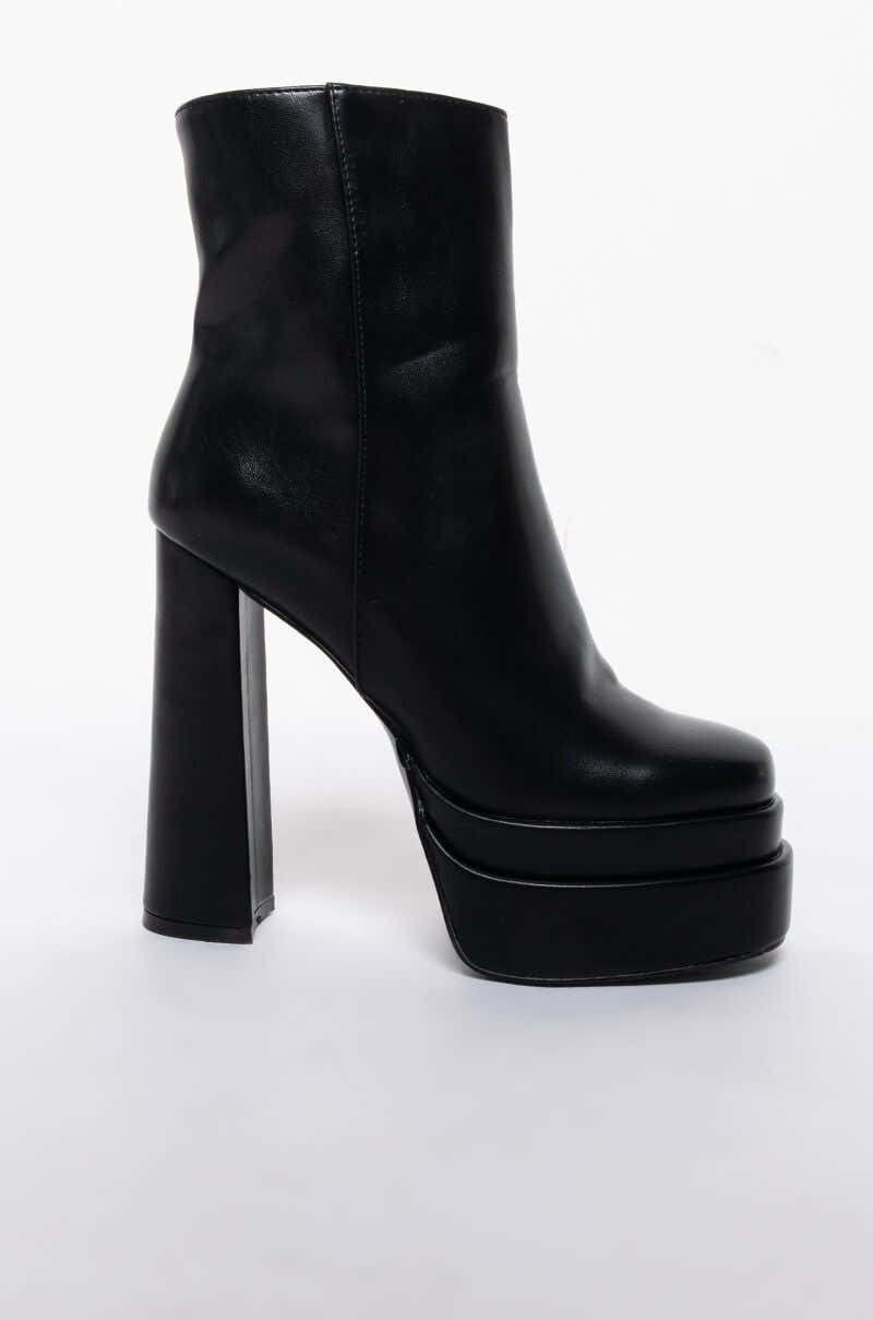 AZALEA WANG RUN AWAY CHUNKY BOOTIE IN BLACK