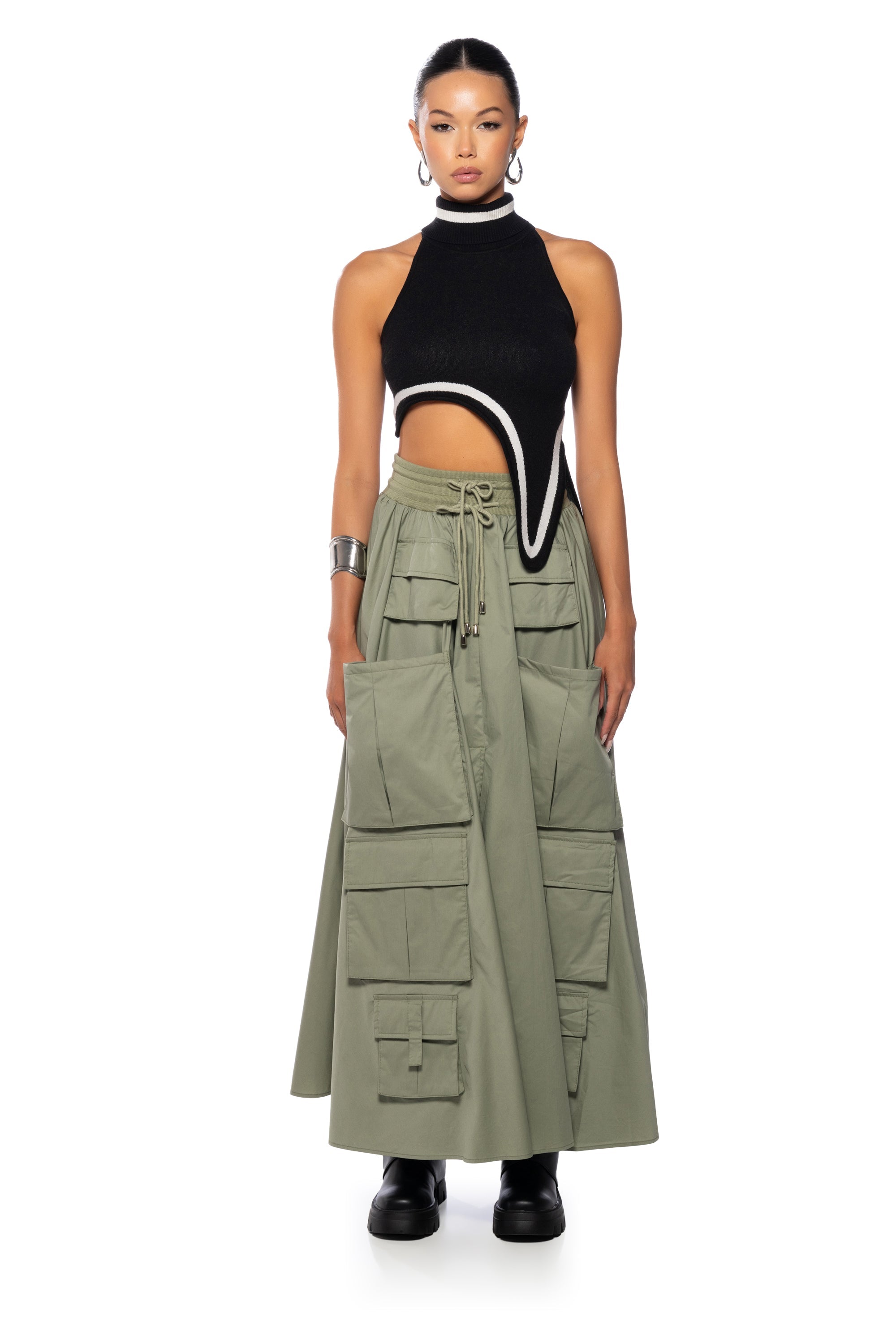 DRIP SLEEVELESS TURTLENECK SWEATER